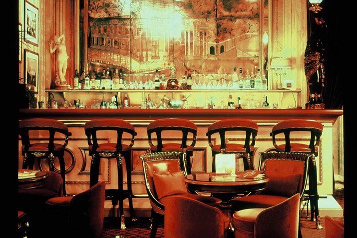 Le Bureau de Coco Chanel a été Vendu à Ritz-Paris pour un Rrix Record